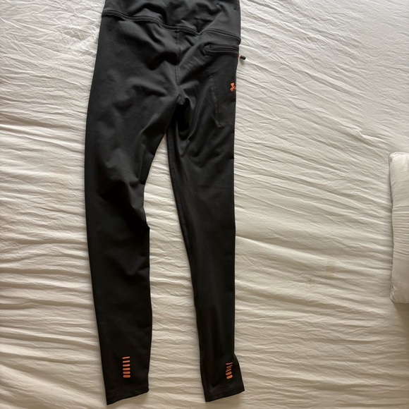 Under Armour Women’s Gray Outrun The Cold Tights - Picture 8 of 8